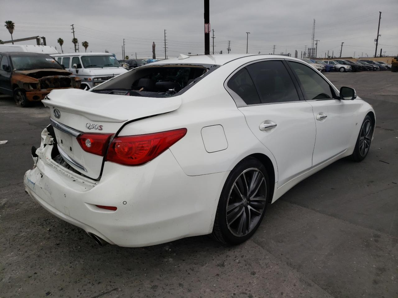Photo 4 from auction – 2014 INFINITI Q50 BASE with VIN JN1BV7AP9EM678358