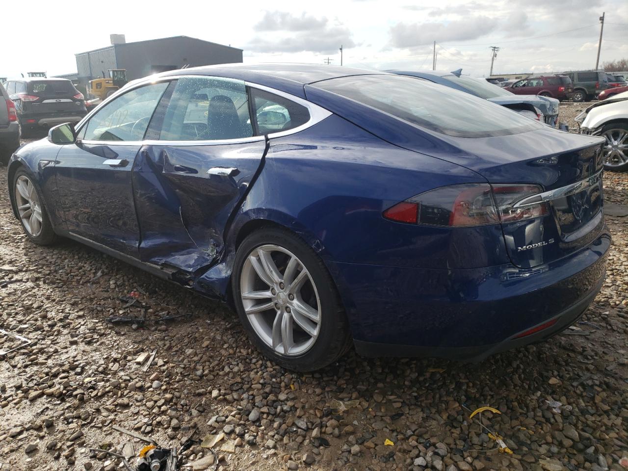 Photo 3 from auction – 2015 TESLA MODEL S 70 with VIN 5YJSA1S22FF091793
