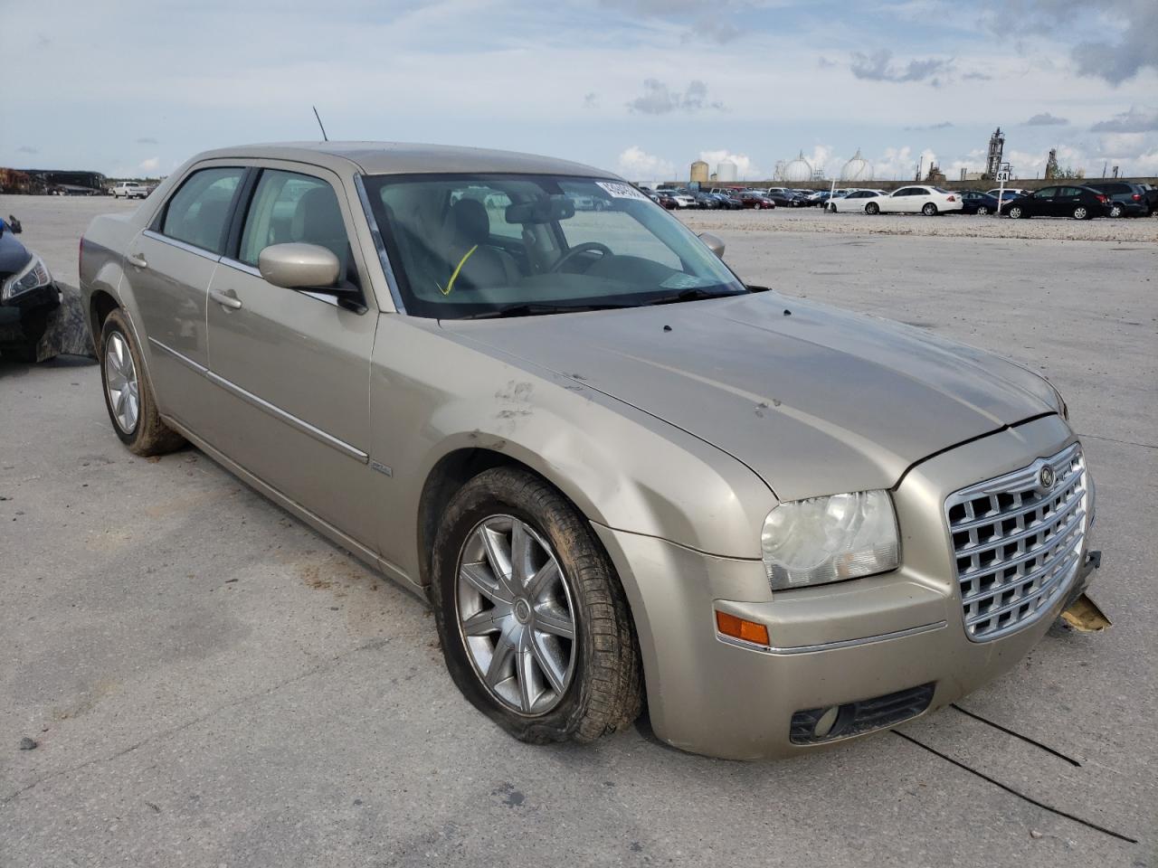 CHRYSLER 300 TOURIN 2008 with VIN 2C3LA53G98H224945 - Photo from auction