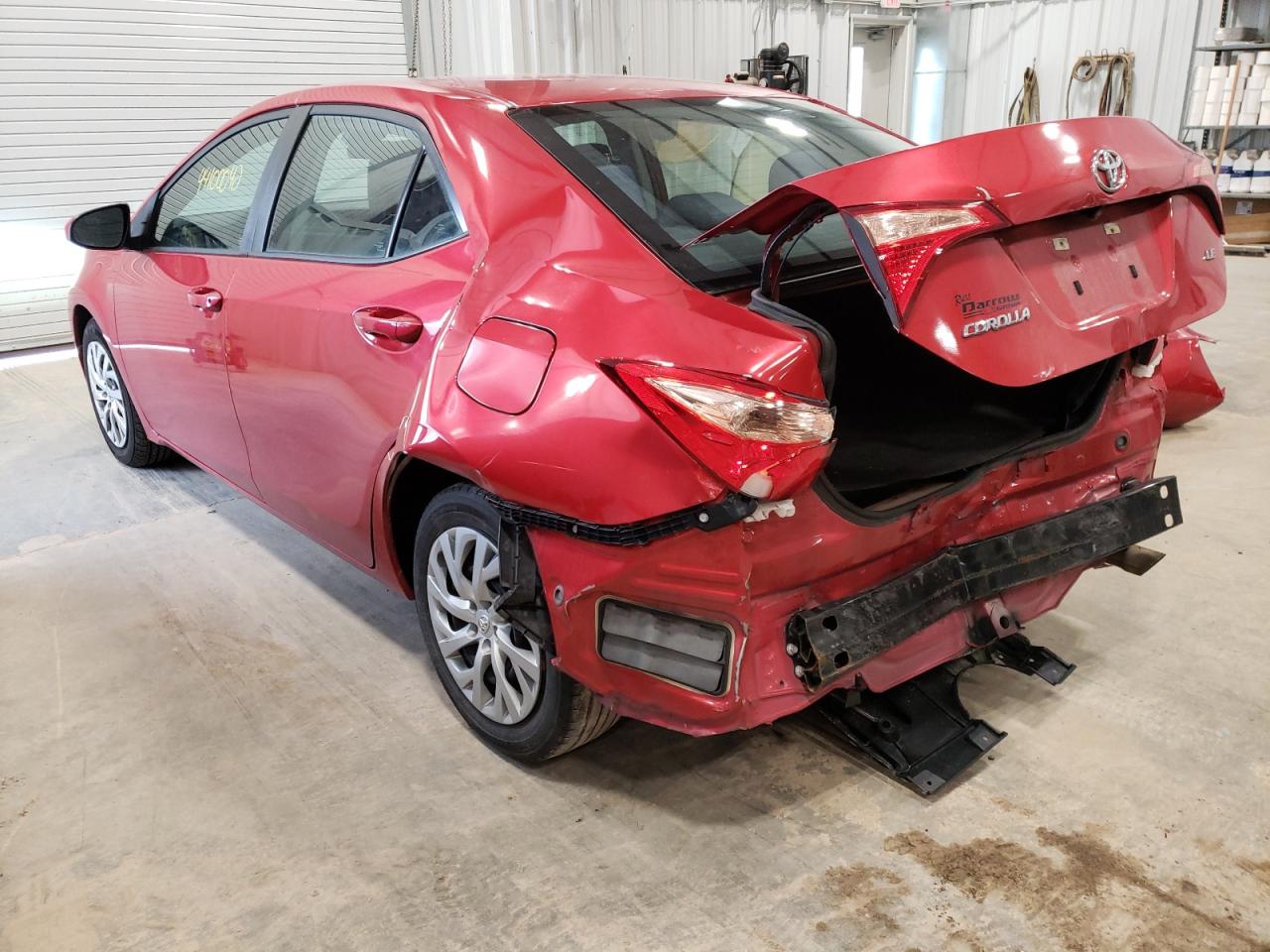 Photo 3 from auction – 2017 TOYOTA COROLLA L with VIN 5YFBURHEXHP585317
