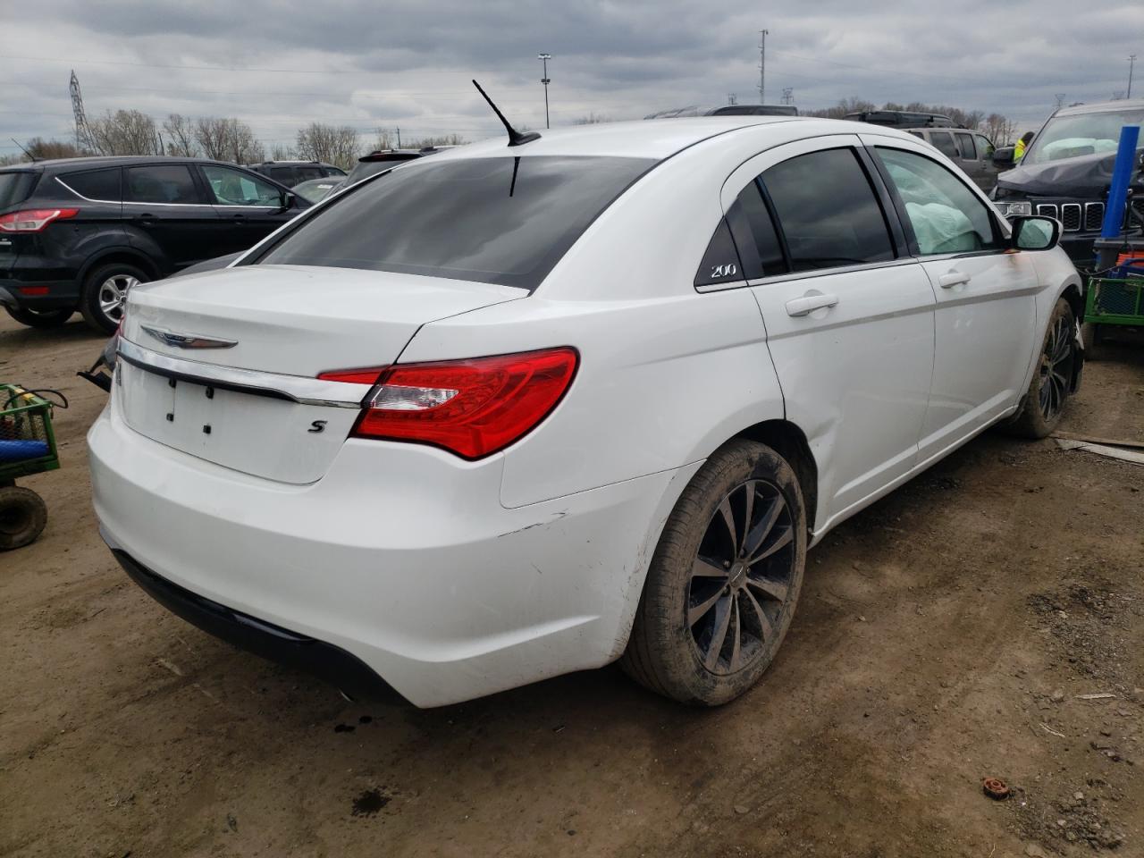 Photo 4 from auction – 2012 CHRYSLER 200 S with VIN 1C3CCBHG8CN145901