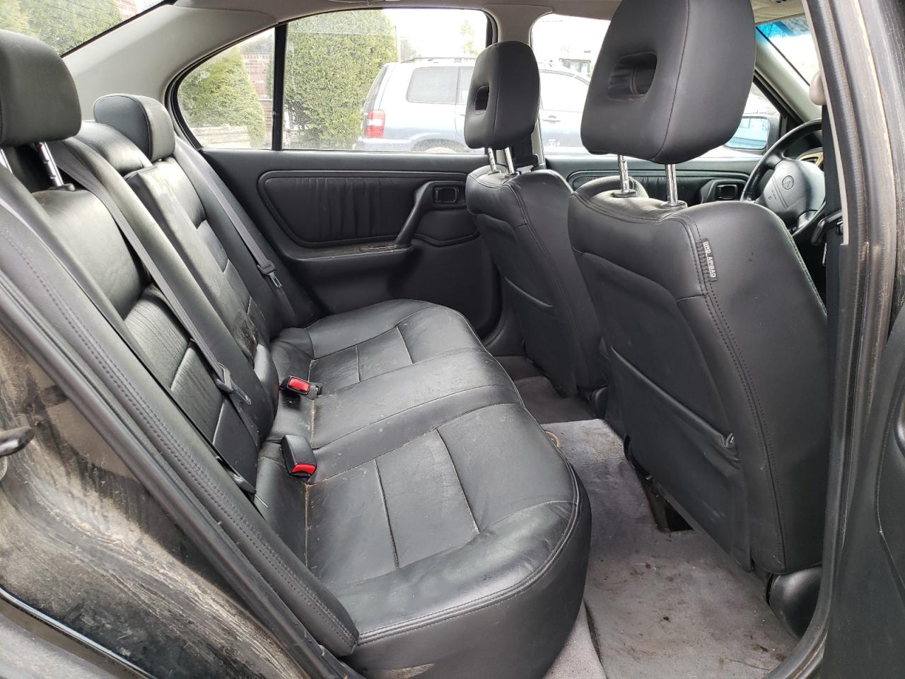 Photo 6 from auction – 2001 INFINITI G20 with VIN JNKCP11A41T401099
