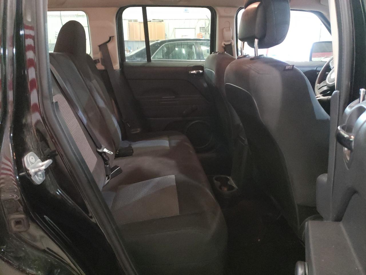 Photo 6 from auction – 2015 JEEP PATRIOT SP with VIN 1C4NJPBB3FD296255