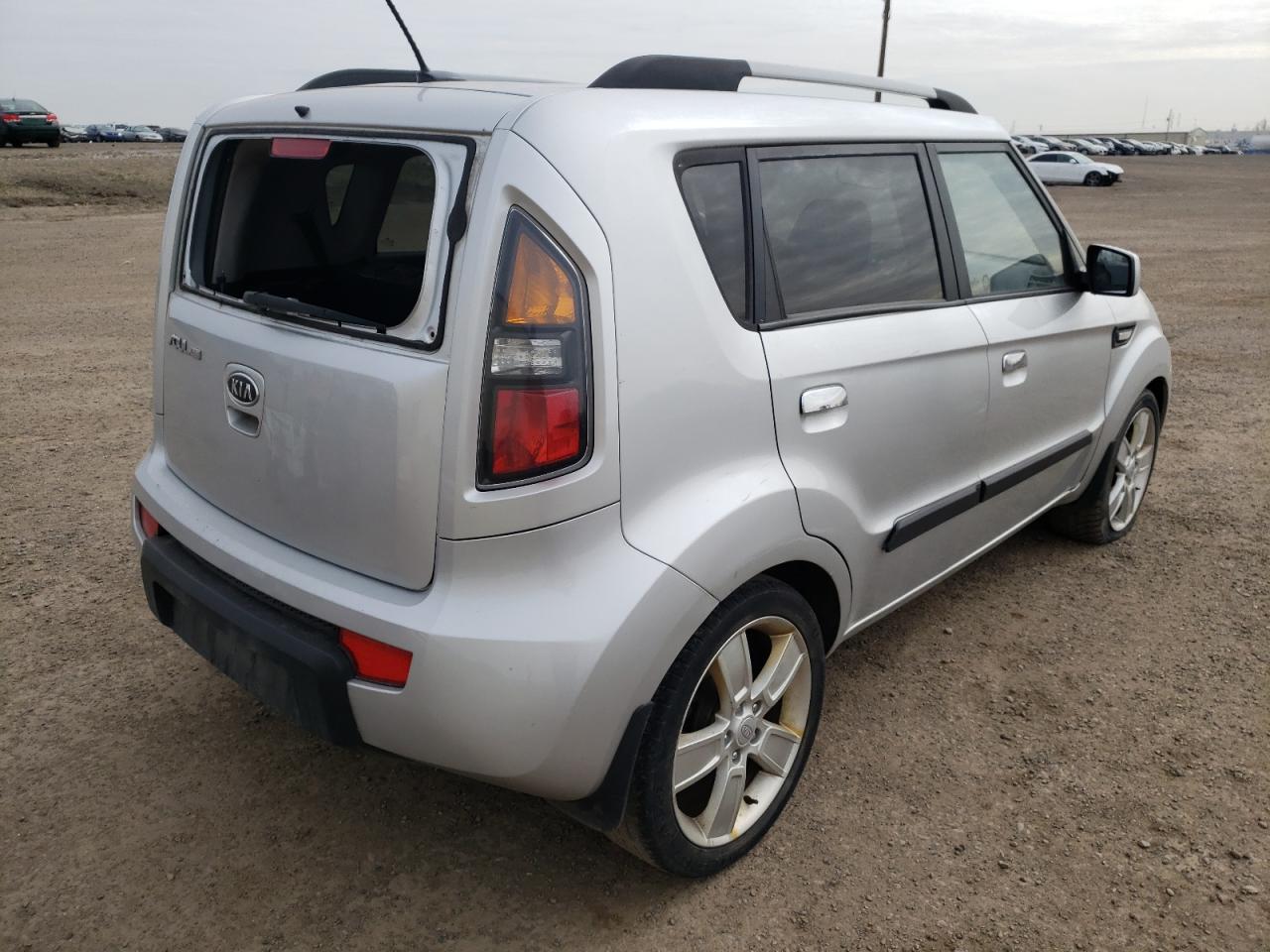 Photo 4 from auction – 2010 KIA SOUL + with VIN KNDJT2A26A7042222