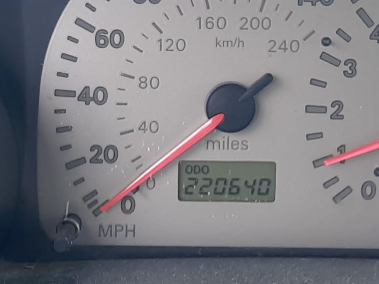 Photo 8 from auction – 2000 MITSUBISHI ECLIPSE GS with VIN 4A3AC44G4YE139974