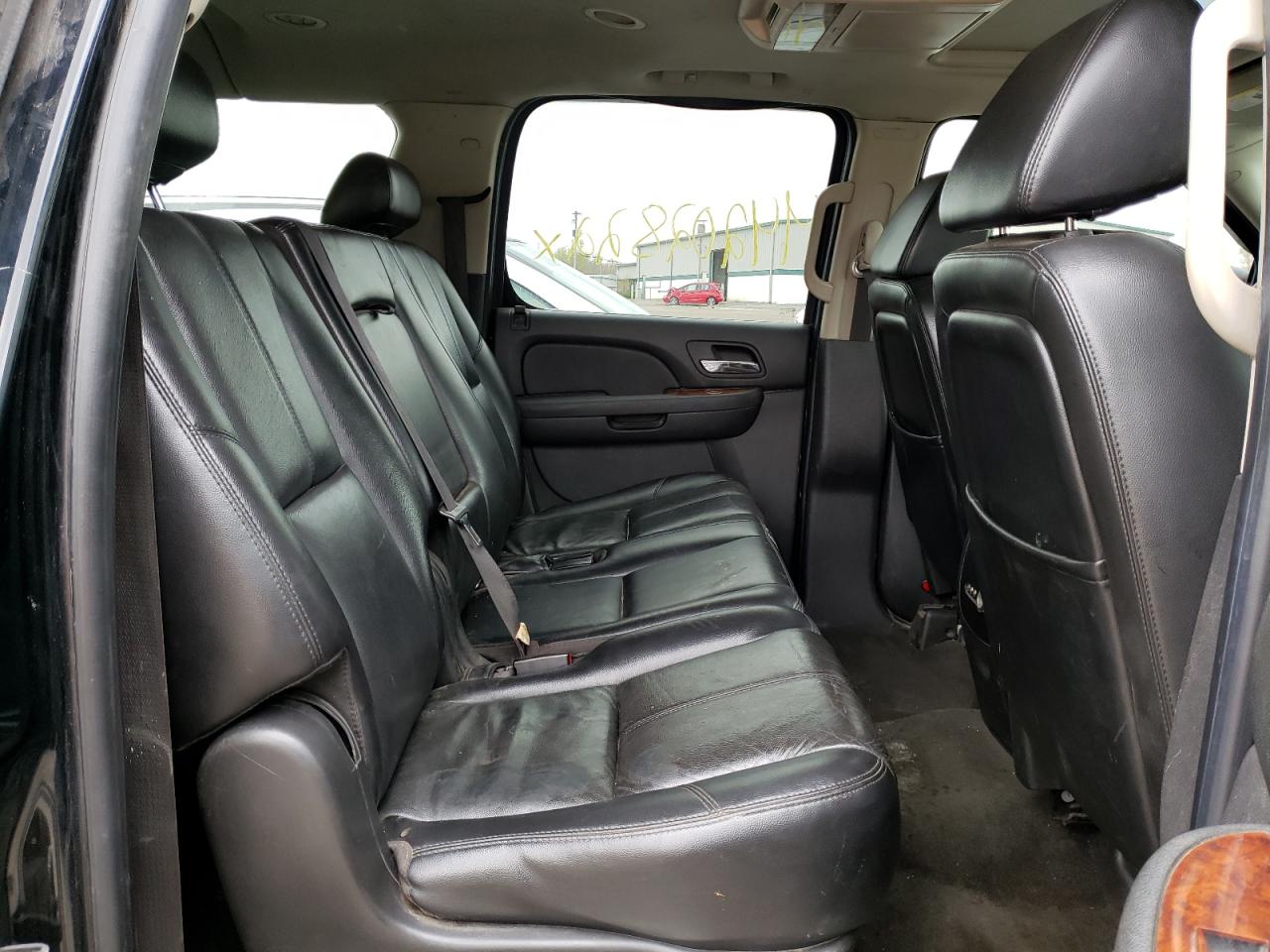 Photo 6 from auction – 2007 CHEVROLET SUBURBAN K with VIN 3GNFK16357G163574