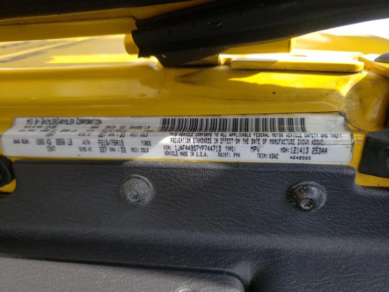 Photo 10 from auction – 2000 JEEP WRANGLER / with VIN 1J4FA49S7YP744713