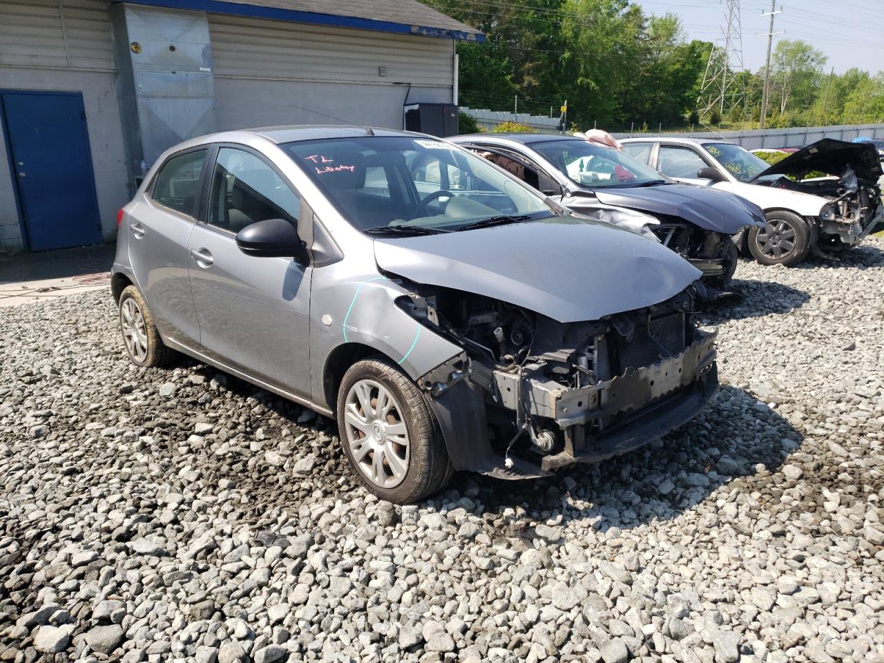 MAZDA MAZDA2 SPO 2014 z numerem VIN JM1DE1KY1E0184349 - Zdjęcie z aukcji