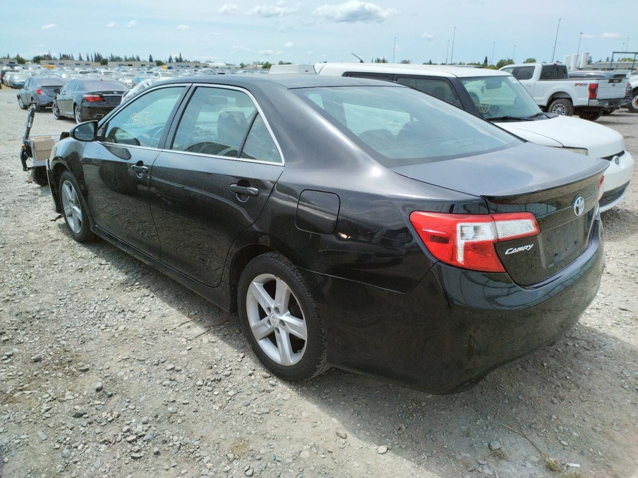 Photo 3 from auction – 2012 TOYOTA CAMRY BASE with VIN 4T1BF1FK3CU081753