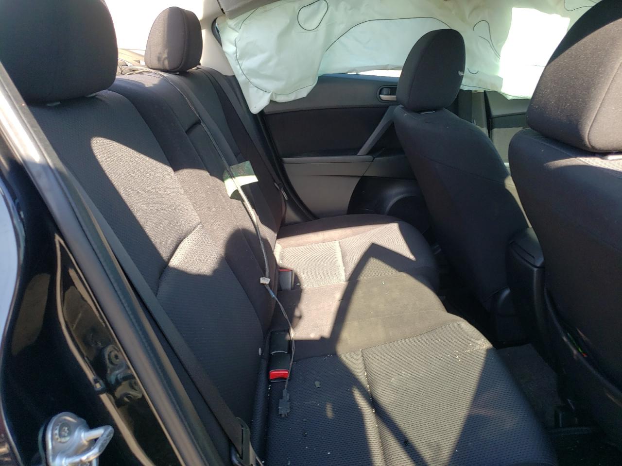 Photo 16 from auction – 2001 MAZDA 3 I with VIN JM1BL1VF5B1387709