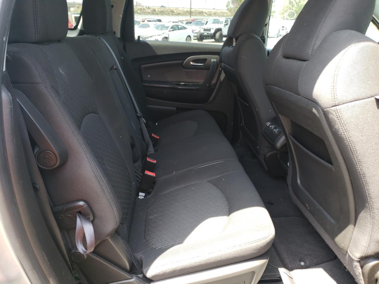 Photo 6 from auction – 2012 CHEVROLET TRAVERSE L with VIN 1GNKRGED3CJ310460