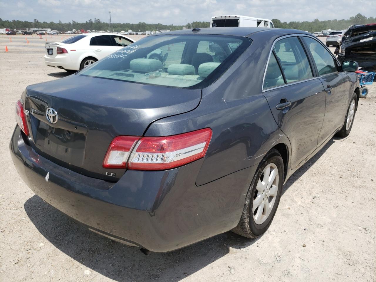 صورة رقم 4 من المزاد - 2011 TOYOTA CAMRY BASE مع VIN 4T1BF3EK5BU724504