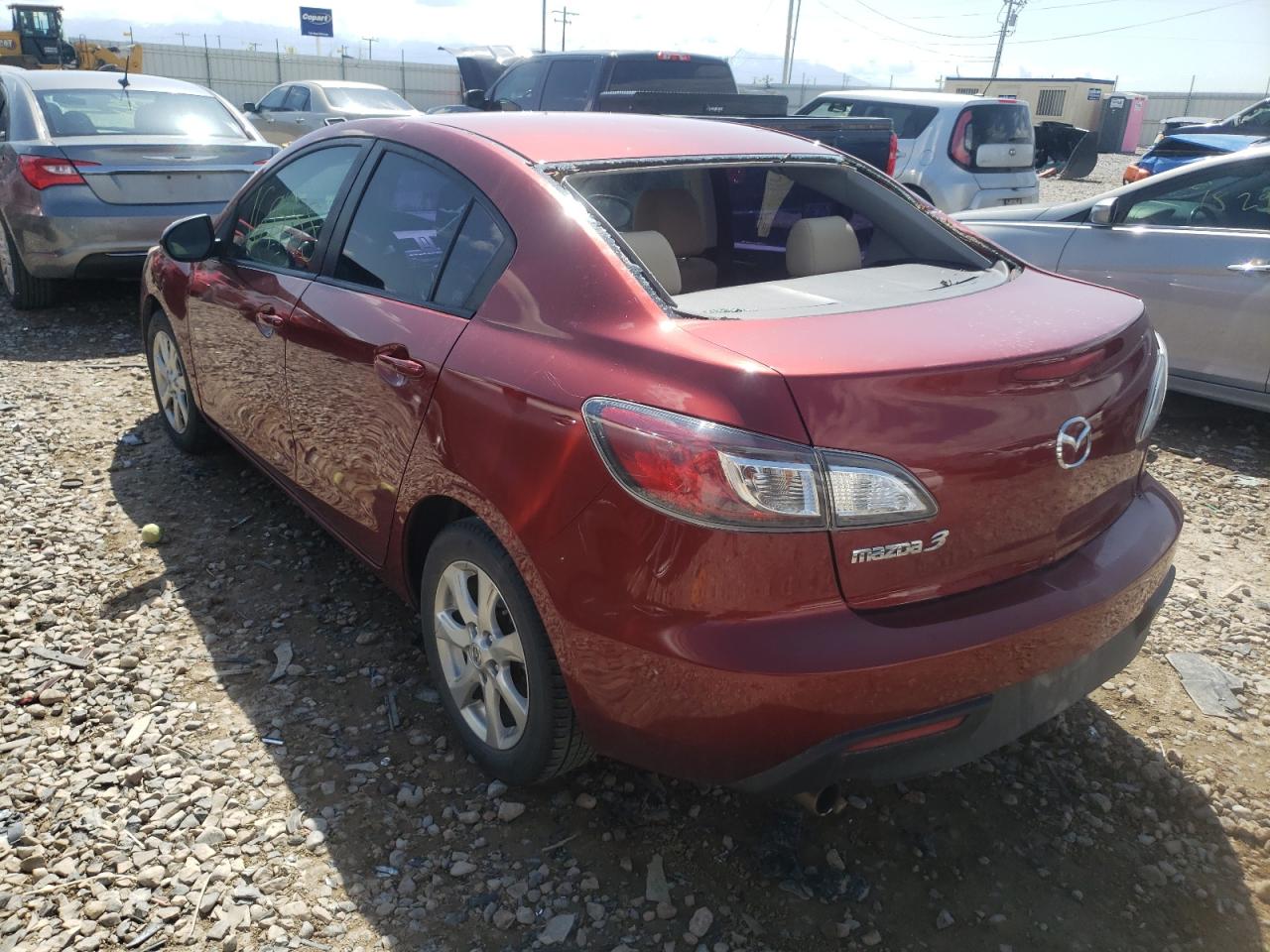 Photo 3 from auction – 2010 MAZDA 3 I with VIN JM1BL1SF2A1329611