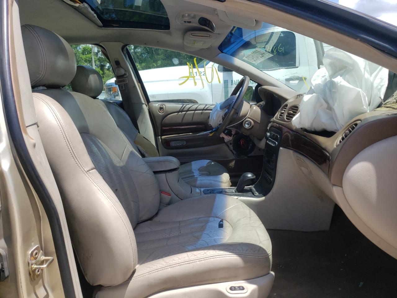 Photo 5 from auction – 2000 CHRYSLER 300M with VIN 2C3HE66G2YH187166
