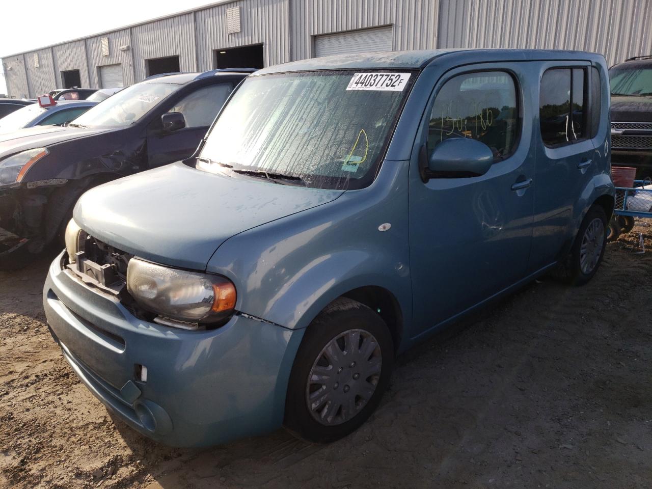 Photo 2 from auction – 2011 NISSAN UK with VIN JN8AZ2KR8BT209767