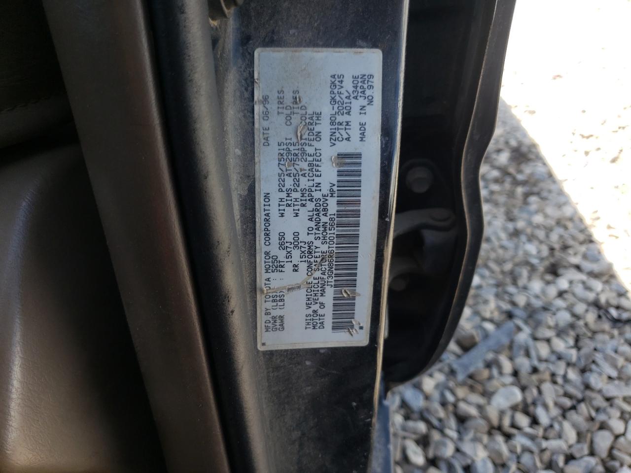 Photo 10 from auction – 1996 TOYOTA 4RUNNER SR with VIN JT3GN86R6T0015681