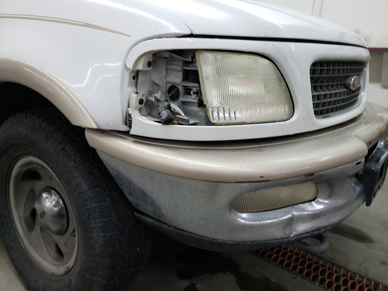 صورة رقم 9 من المزاد - 1998 FORD EXPEDITION مع VIN 1FMPU18L6WLC06398