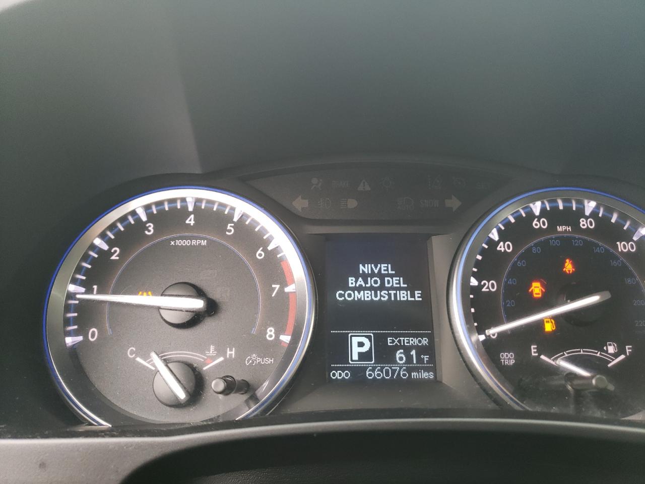 Photo 8 from auction – 2015 TOYOTA HIGHLANDER with VIN 5TDBKRFH1FS155408