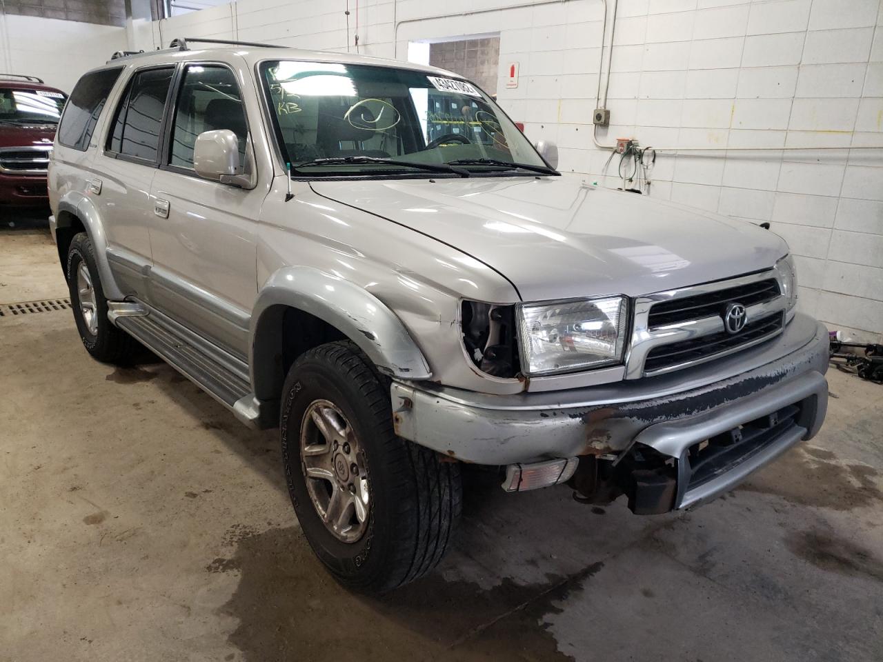 Photo 1 from auction – 2000 TOYOTA 4RUNNER LI with VIN JT3HN87R2Y9039854