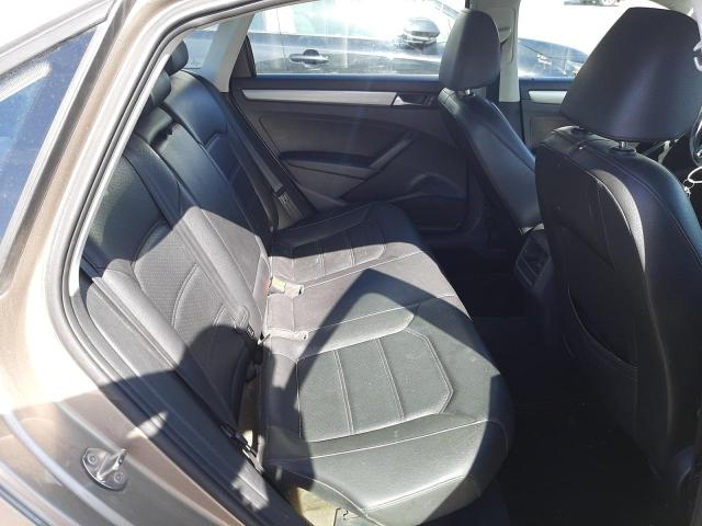 Photo 6 from auction – 2015 VOLKSWAGEN PASSAT S with VIN 1VWAT7A30FC016183