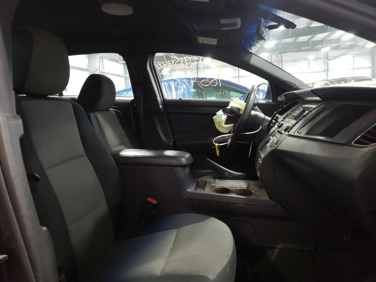 Photo 5 from auction – 2013 FORD TAURUS POL with VIN 1FAHP2M8XDG157760