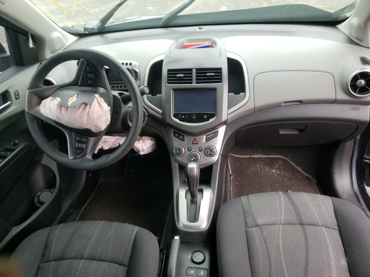 Photo 9 from auction – 2015 CHEVROLET SONIC LT with VIN 1G1JC5SH9F4209680