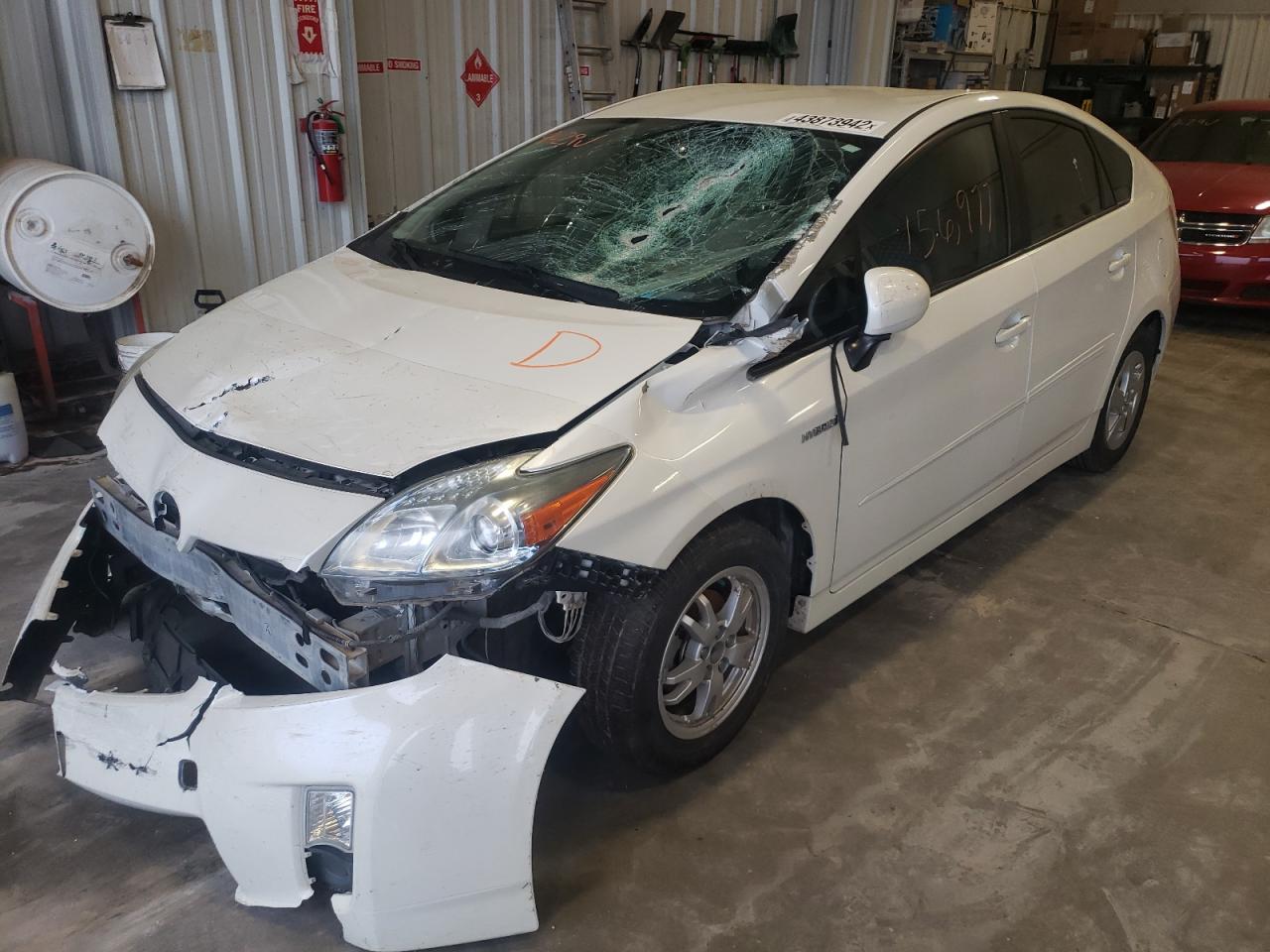 Photo 2 from auction – 2011 TOYOTA PRIUS with VIN JTDKN3DU0B0297637