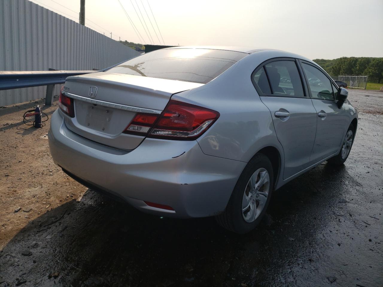 Photo 4 from auction – 2014 HONDA CIVIC LX with VIN 19XFB2F5XEE044427