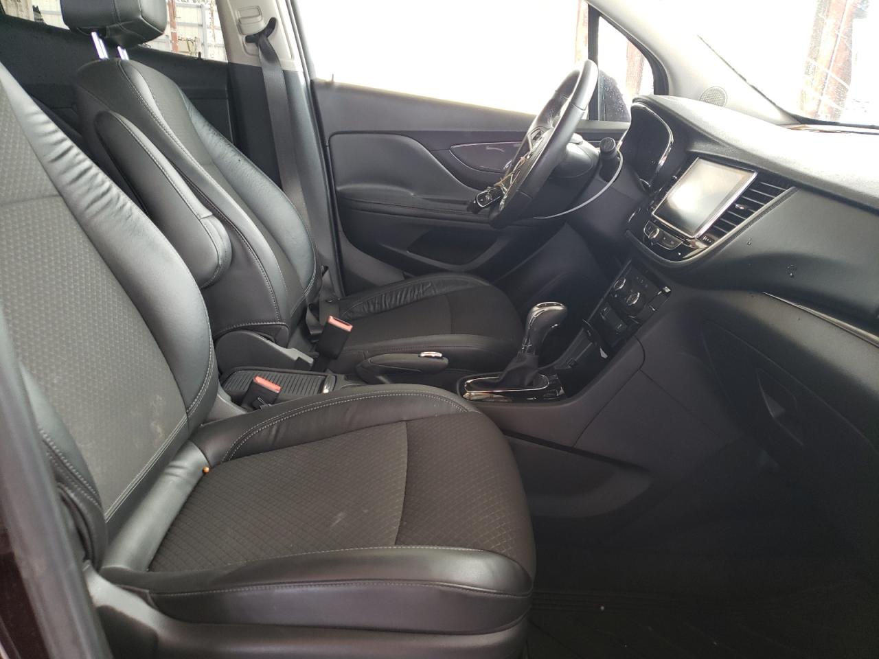 Photo 5 from auction – 2017 BUICK ENCORE PRE with VIN KL4CJASB8HB198061