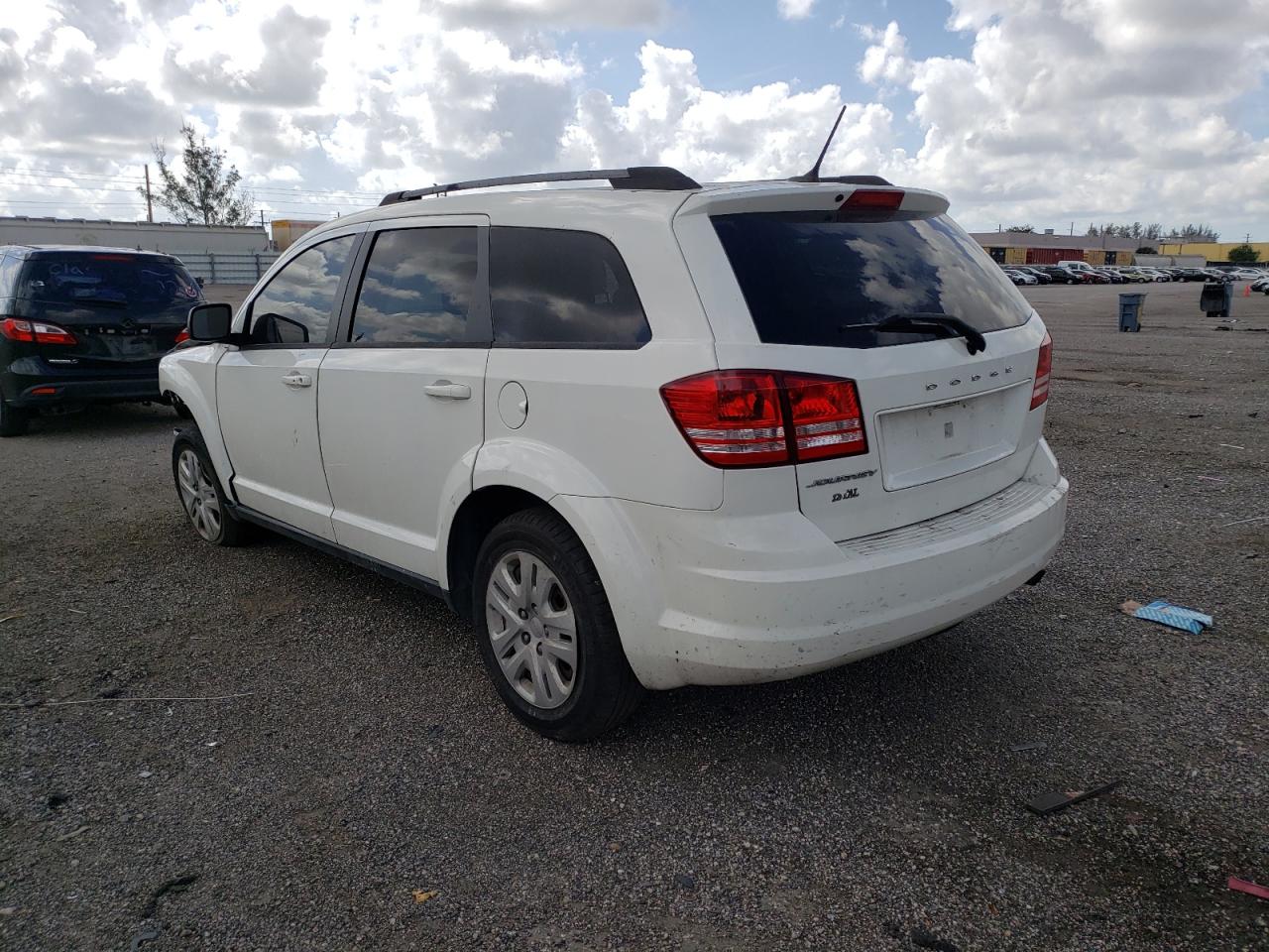 Photo 3 from auction – 2017 DODGE JOURNEY SE with VIN 3C4PDCAB0HT648473