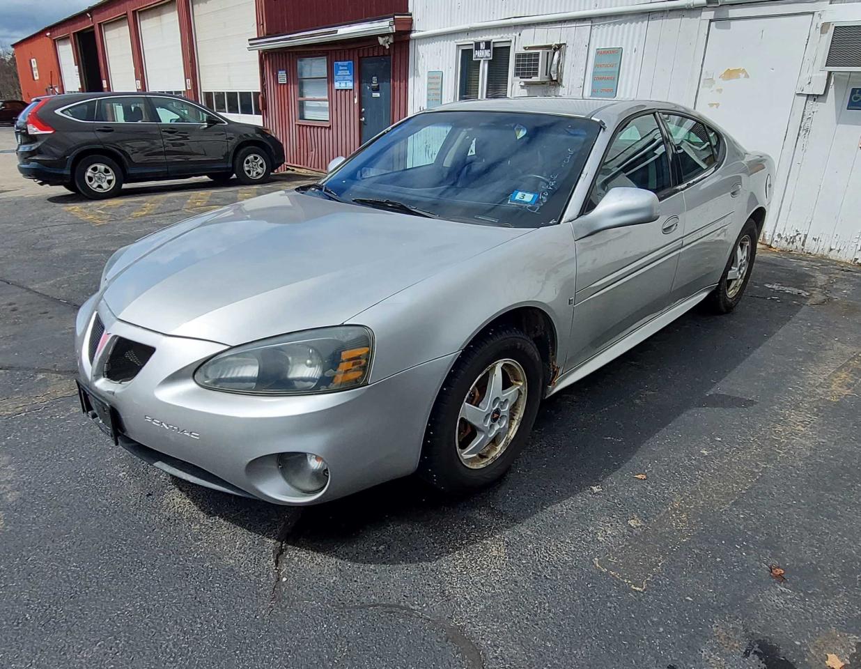 Photo 2 from auction – 2006 PONTIAC GRAND PRIX with VIN 2G2WP552661137085