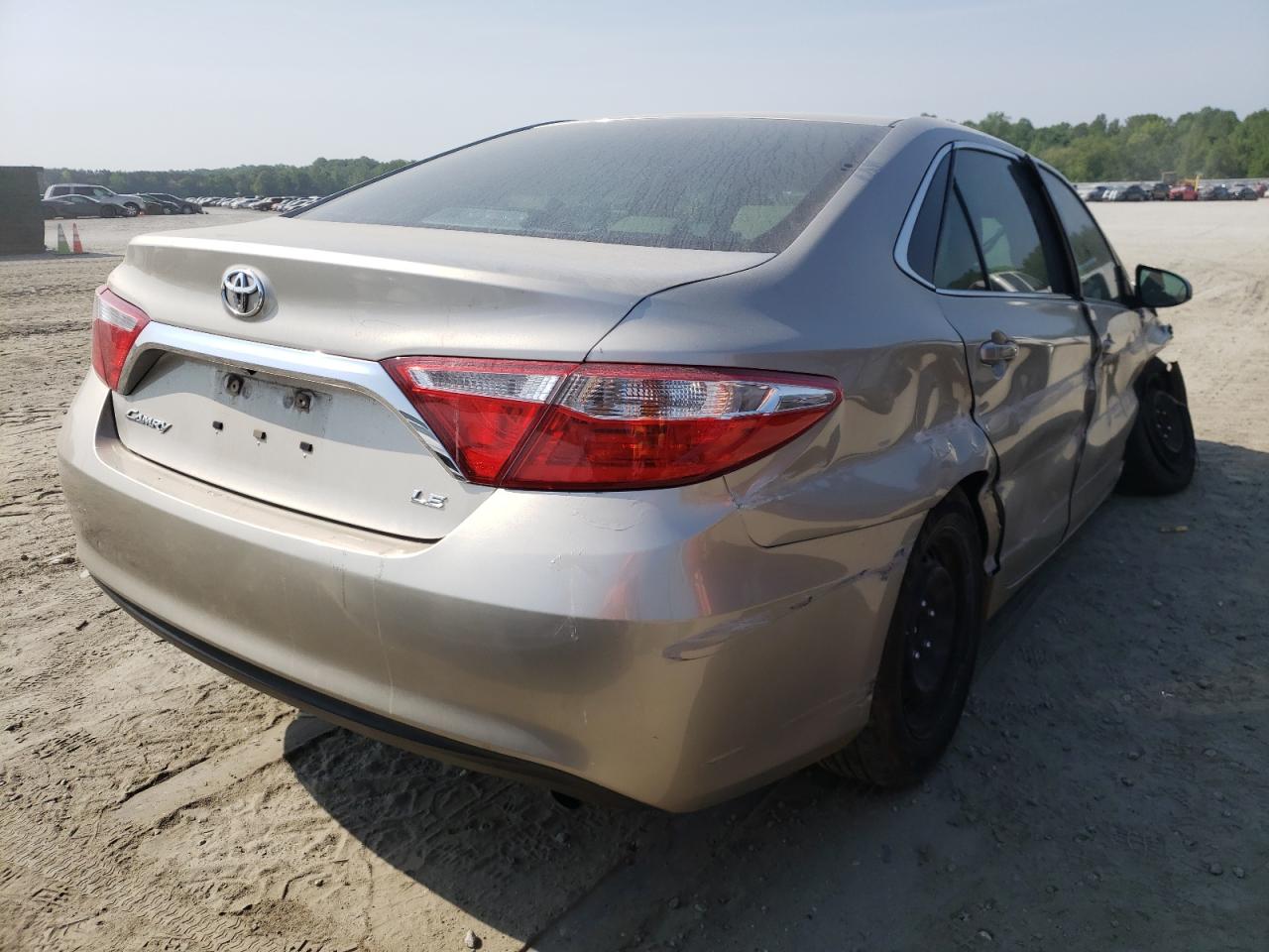 Photo 4 from auction – 2016 TOYOTA CAMRY LE with VIN 4T1BF1FK0GU126623