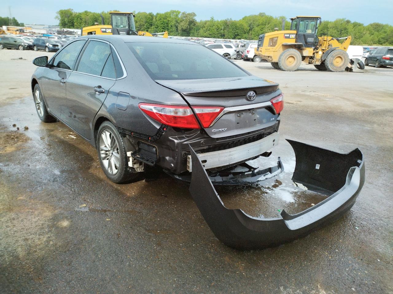 Photo 3 from auction – 2017 TOYOTA CAMRY LE with VIN 4T1BF1FK2HU734404