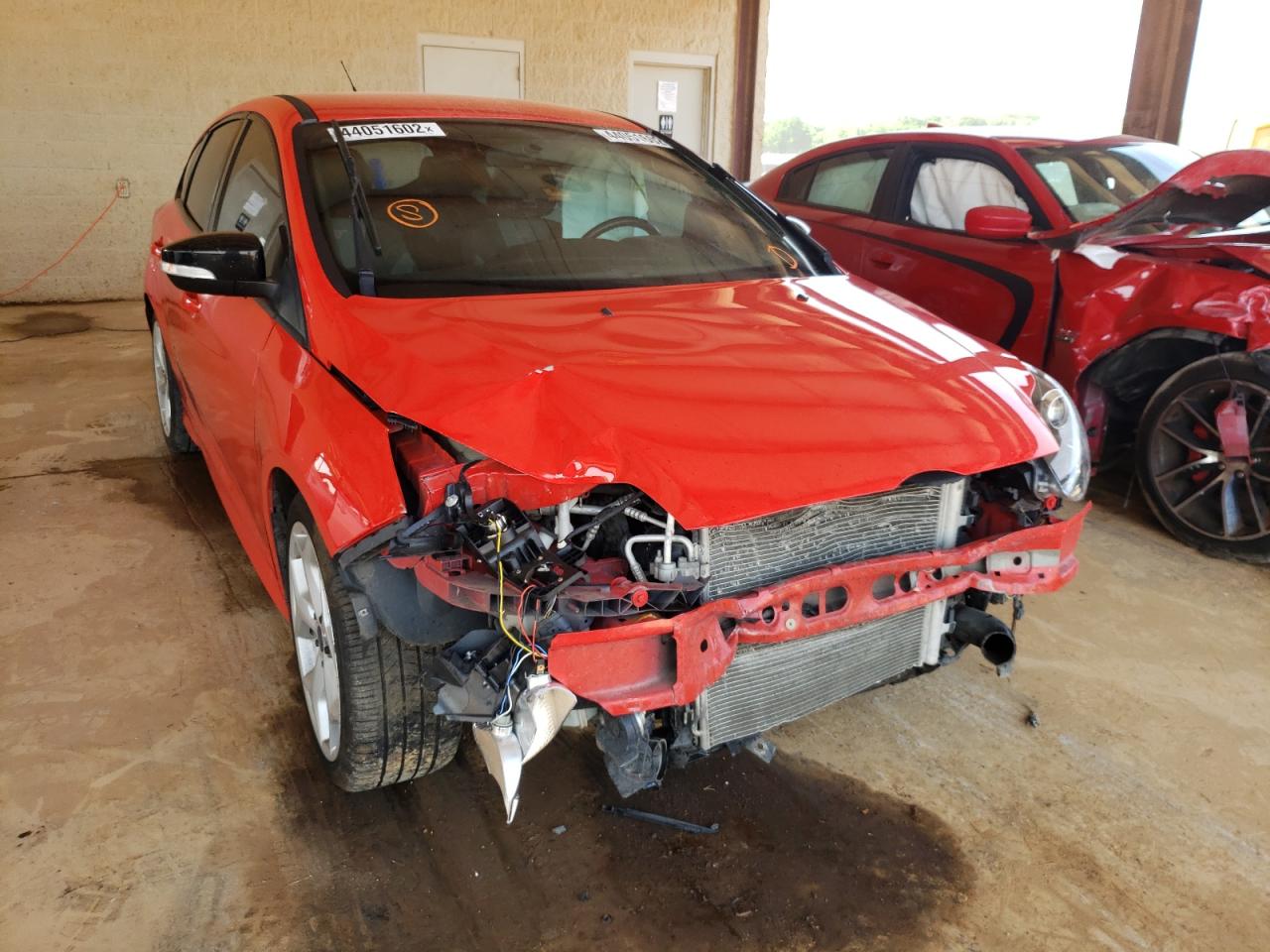 FORD FOCUS ST 2014 with VIN 1FADP3L95EL100048 - Photo from auction