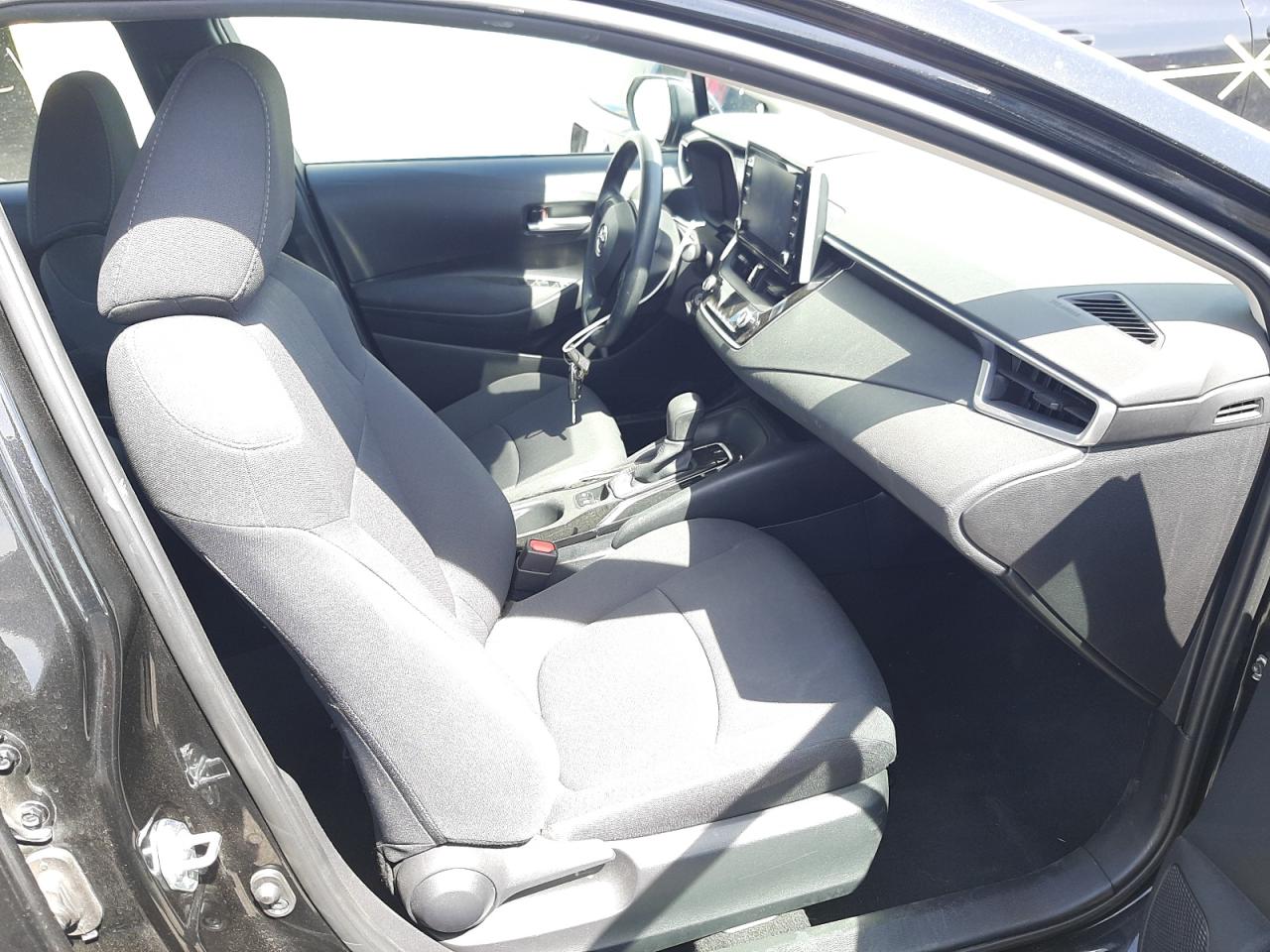 Photo 5 from auction – 2020 TOYOTA COROLLA LE with VIN 5YFEPRAE2LP121476