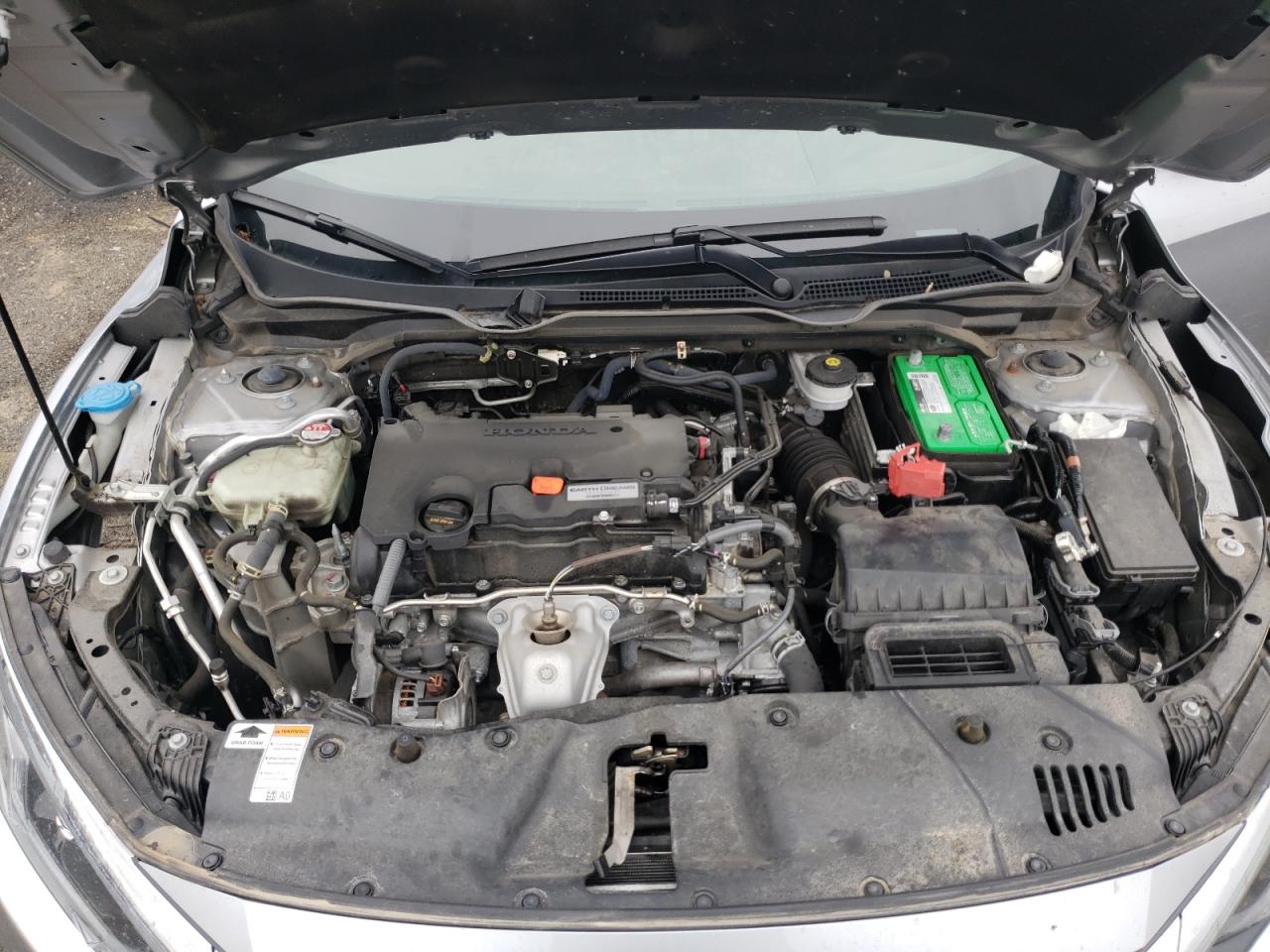 Photo 7 from auction – 2018 HONDA CIVIC LX with VIN 19XFC2F52JE021537
