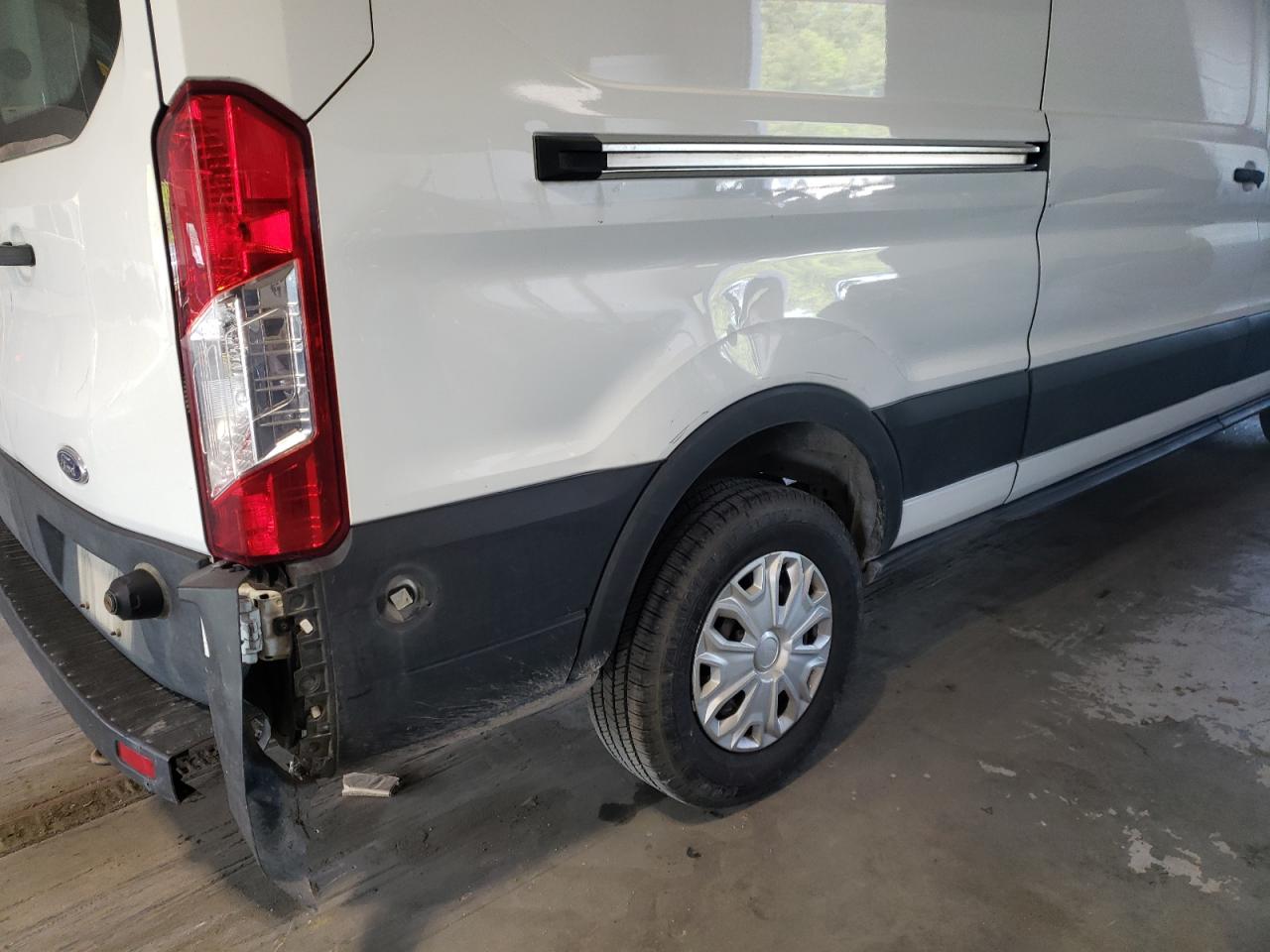 Photo 9 from auction – 2019 FORD TRANSIT T- with VIN 1FTYR2CM6KKA88904
