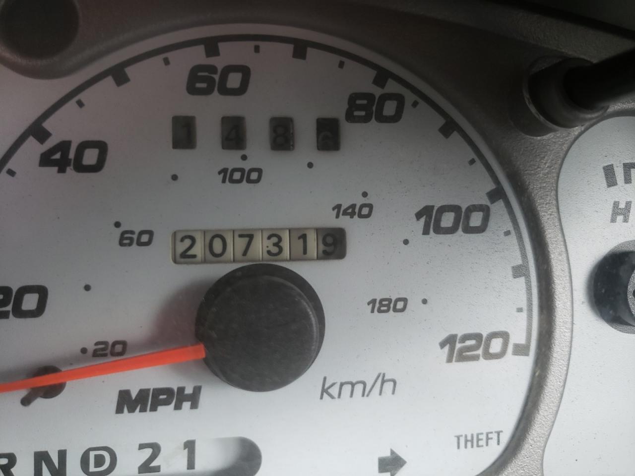 Photo 8 from auction – 2002 FORD EXPLORER S with VIN 1FMZU67E82UD27186