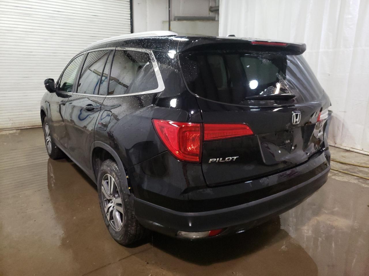 Photo 3 from auction – 2017 HONDA PILOT EX with VIN 5FNYF6H38HB022375