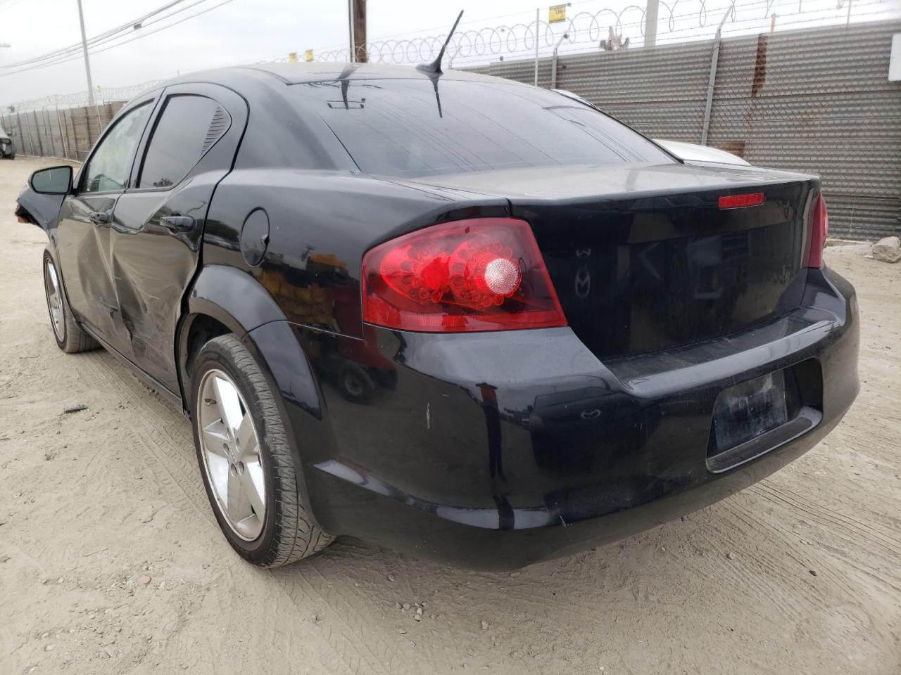 صورة رقم 3 من المزاد - 2012 DODGE AVENGER SX مع VIN 1C3CDZCB2CN312139