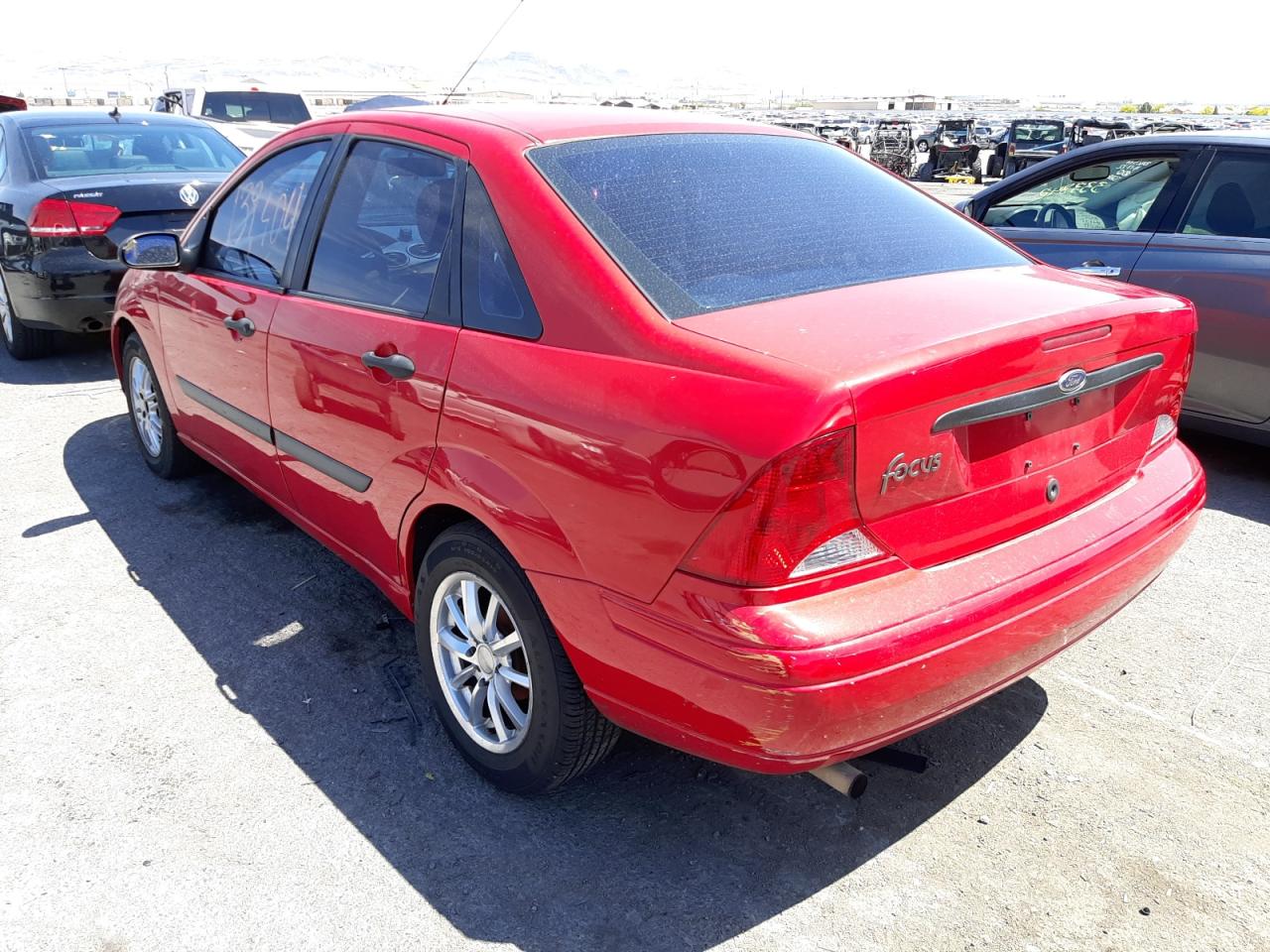 Photo 16 from auction – 2002 FORD FOCUS LX with VIN 1FAFP33P52W141281