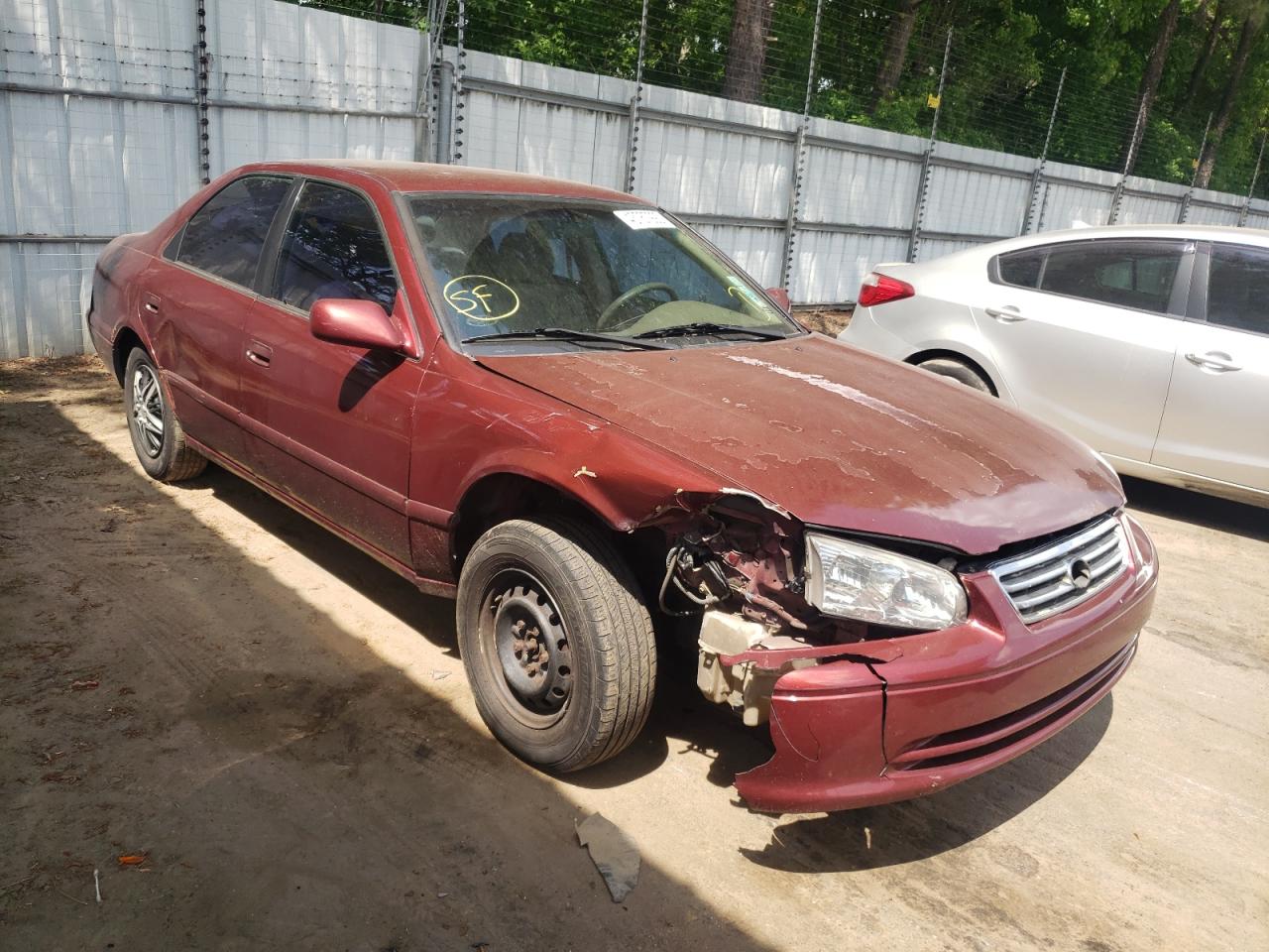 Photo 14 from auction – 2000 TOYOTA CAMRY CE with VIN 4T1BG22K5YU732333