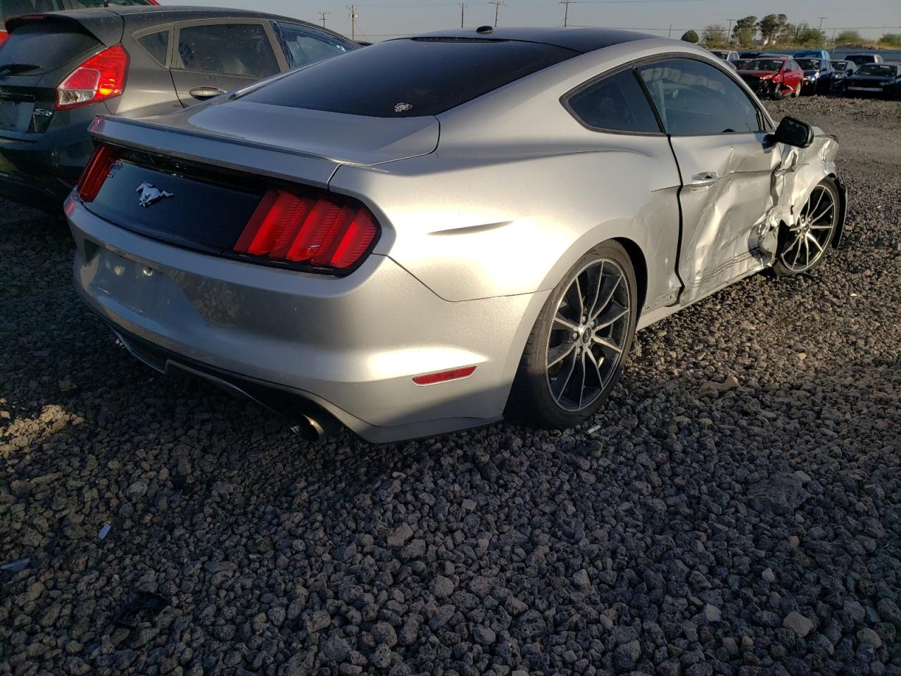 Photo 4 from auction – 2016 FORD MUSTANG with VIN 1FA6P8TH4G5290042