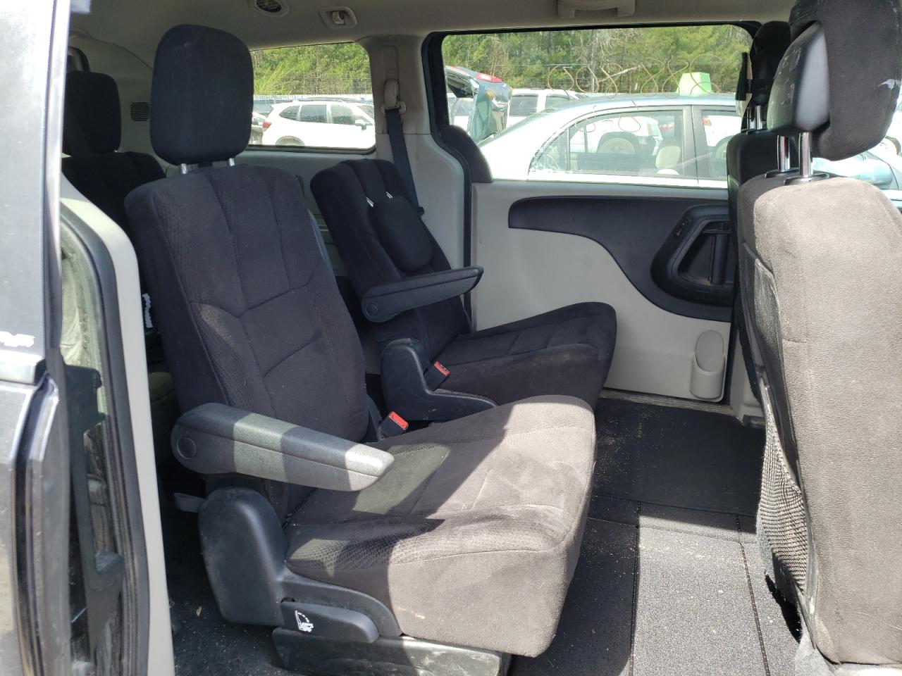 Photo 6 from auction – 2012 DODGE GRAND CARA with VIN 2C4RDGCG0CR280140