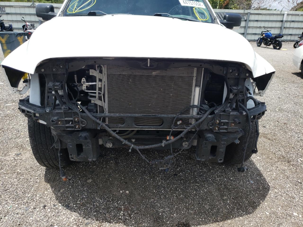 Photo 9 from auction – 2019 RAM 1500 CLASS with VIN 1C6RR6TT3KS612987