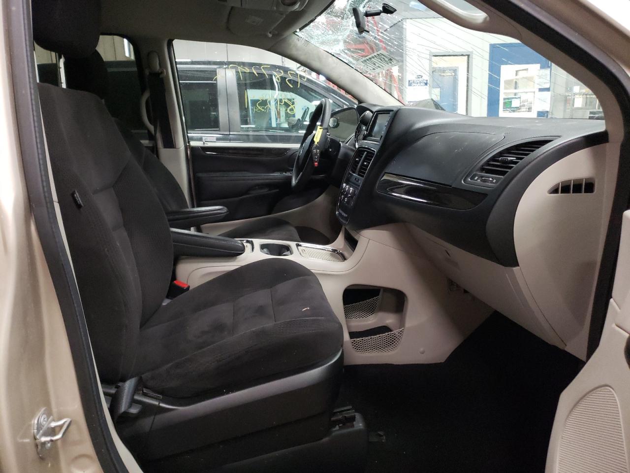 Photo 5 from auction – 2014 DODGE GRAND CARA with VIN 2C4RDGCG2ER264363