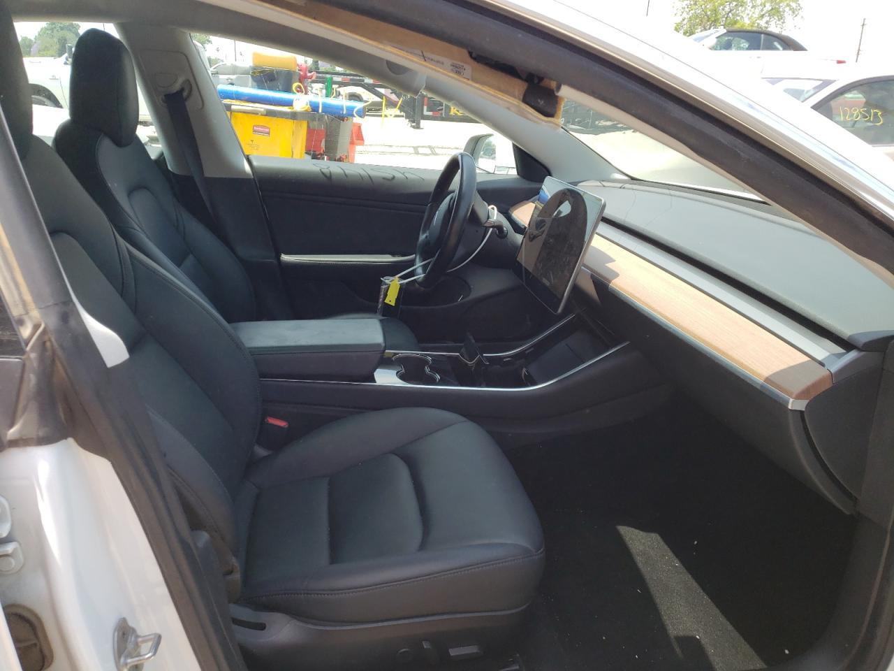 Photo 5 from auction – 2019 TESLA MODEL 3 with VIN 5YJ3E1EB5KF387924