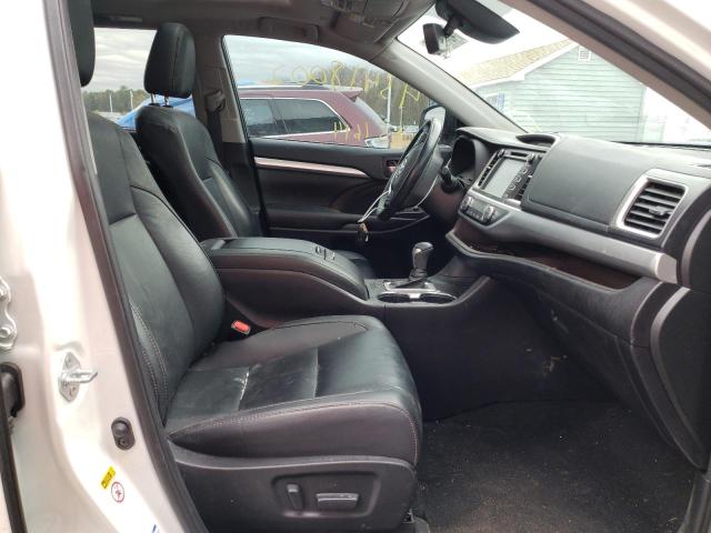 Photo 5 from auction – 2019 TOYOTA HIGHLANDER with VIN 5TDJZRFH8KS746532