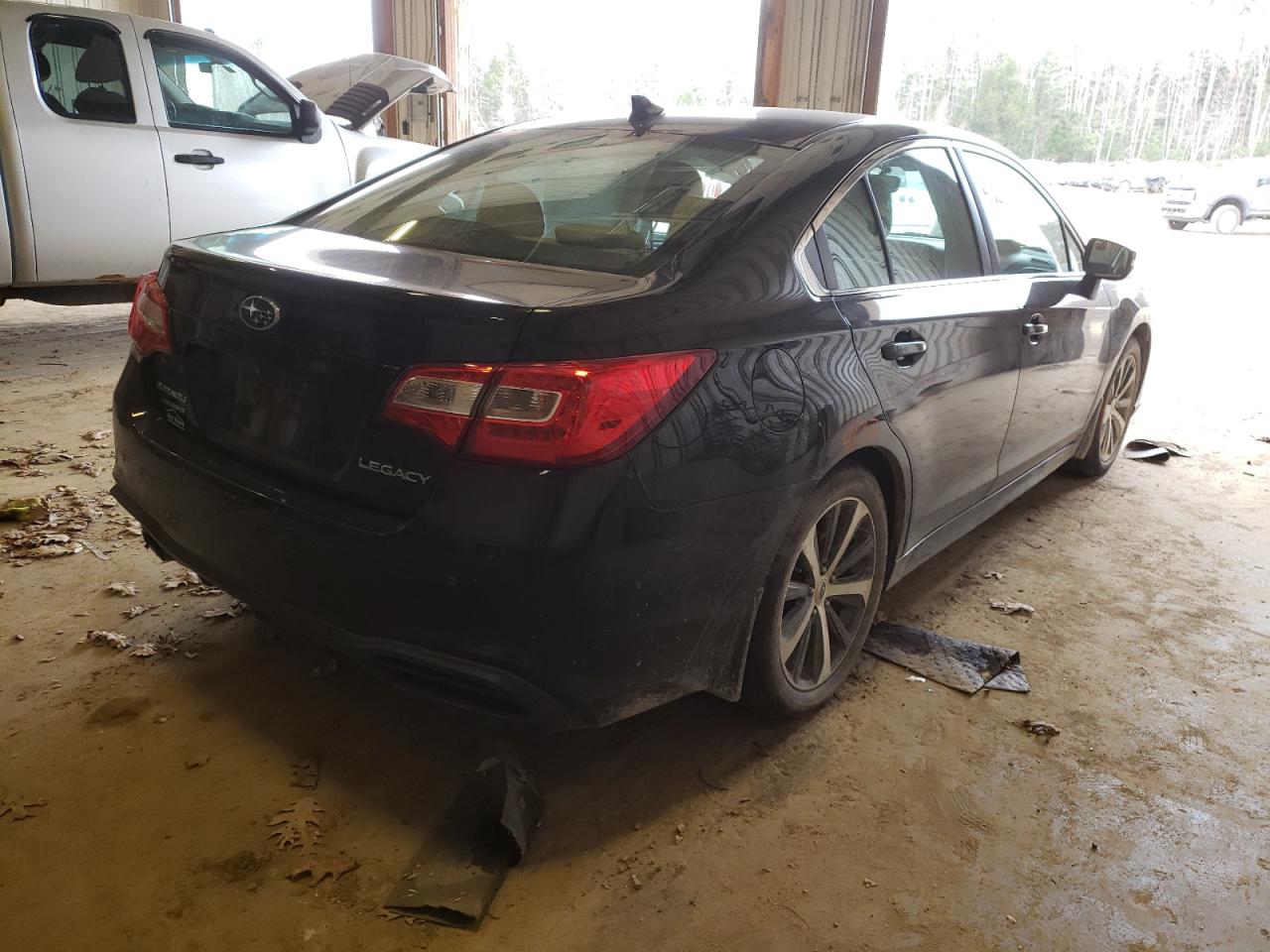 Photo 4 from auction – 2018 SUBARU LEGACY 2.5 with VIN 4S3BNAN62J3030825