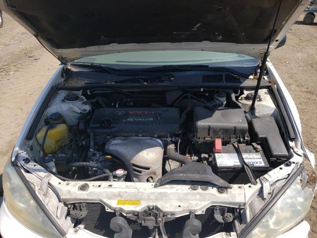 Photo 7 from auction – 2004 TOYOTA CAMRY LE with VIN JTDBE32K940284230